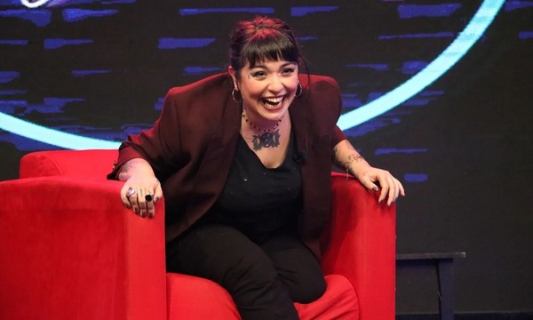 Andrea Valobra y un momento de risas en “El último que apague la luz” | Telefuturo