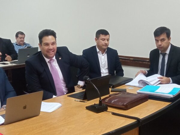 Administración de Mario Vega al frente del Indert estuvo plagada de irregularidades y despilfarro