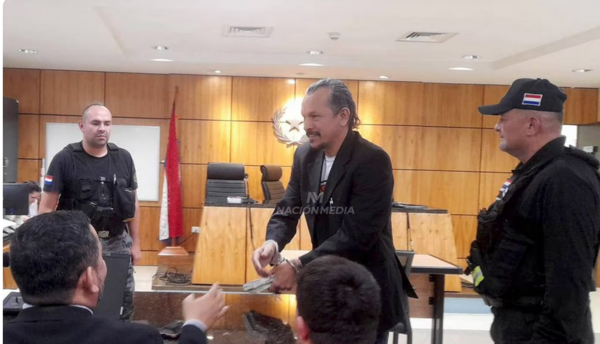 (VIDEO) Enojado, Mbururu recusó al Tribunal de Justicia
