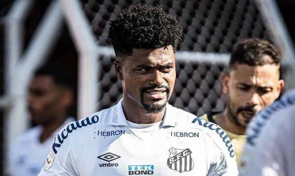 Versus / Santos de Brasil rescinde contrato de zaguero involucrado en caso de amaños