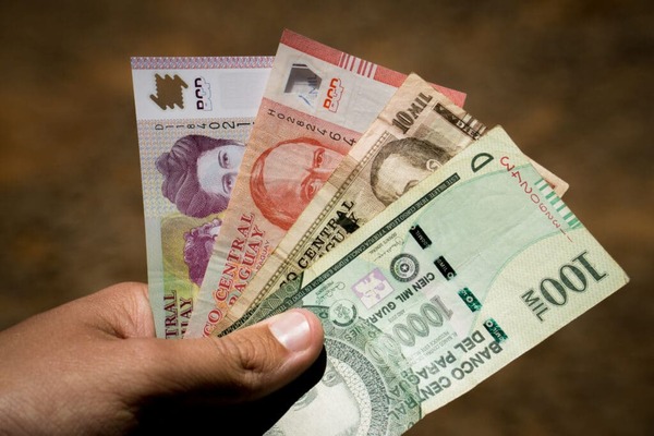 Presidente decretó finalmente reajuste del salario mínimo