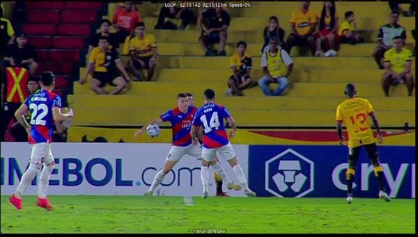 Versus / La jugada que condenó a Cerro Porteño en Guayaquil