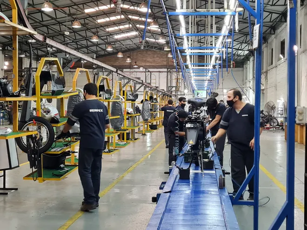 Ejecutivo actualiza salario mínimo a G. 2.680.373