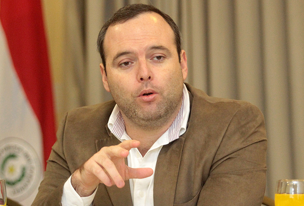 Santiago Peña anuncia a Rolando de Barros como próximo ministro de Medio Ambiente - Unicanal