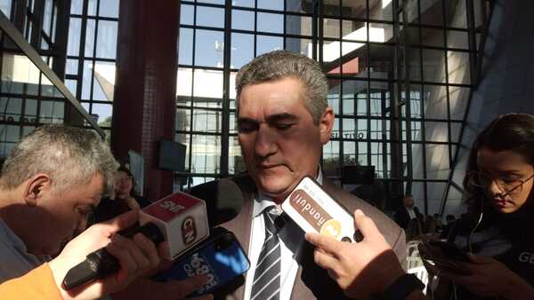 “Mbururú” presentó nota justificando su ausencia al acto de juramento en Senado | 1000 Noticias