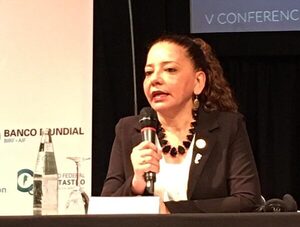 Amenazan a directora de Registros Públicos tras revelar caso de apropiación ilegal de un club · Radio Monumental 1080 AM