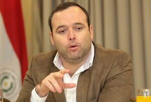 ROLANDO DE BARROS BARRETO VOLVERÁ A SER MINISTRO DEL AMBIENTE