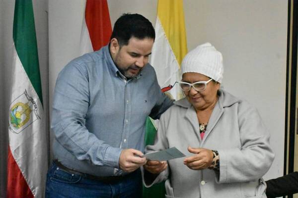 COMUNA DE CAMBYRETÁ ENTREGA APORTES ECONÓMICOS QUE IMPULSAN A CONCRETAR PROYECTOS EN BENEFICIO DE LA COMUNIDAD