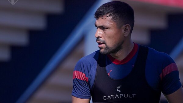 Juan Patiño se quiebra y pide disculpas al hincha de Cerro Porteño