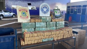 Cae con 309 kilos de marihuana en un vehículo con chapa paraguaya