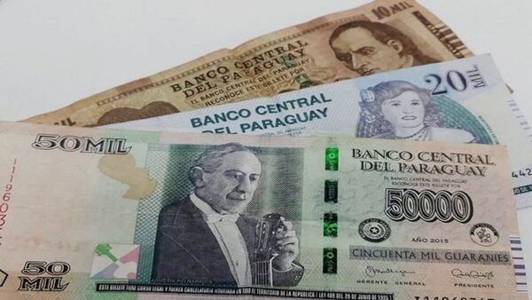 Para economista, reajuste de salario mínimo es insuficiente y cuestiona medición del BCP