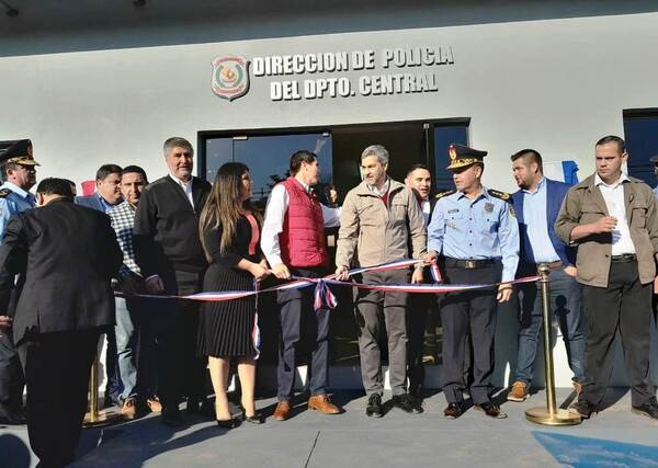 Inauguran moderna sede de la Dirección de Policía de Central en Luque •