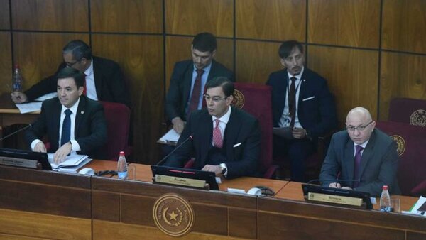 Cartismo impone a Silvio Beto Ovelar como presidente del Senado