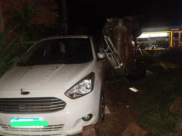 Automovilista paraguayo muere en violento percance vehicular en Puerto Iguazú