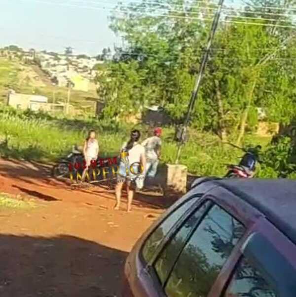 Roban una moto a dos mujeres, Policía recupera minutos después tras persecución - Radio Imperio