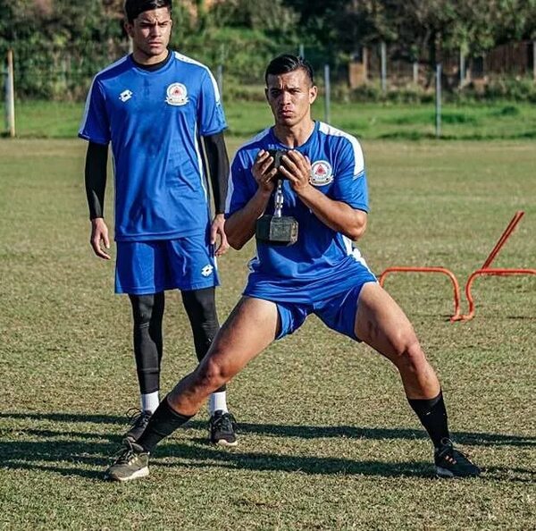 Resistencia anima amistoso contra Trinidense - Fútbol - ABC Color