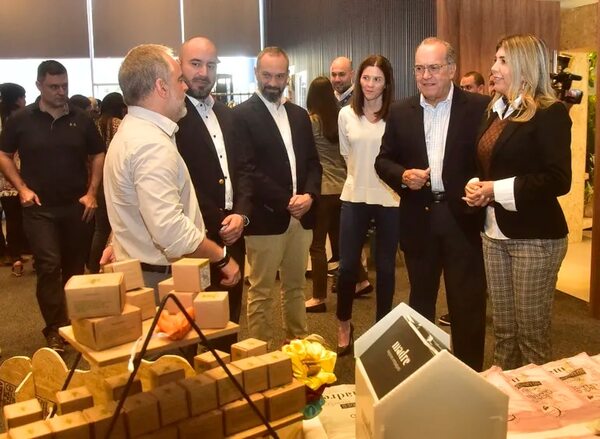Tigo llevó adelante la expo “Activá tu modo sustentable” - Empresariales - ABC Color
