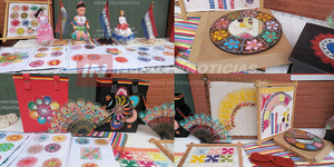 ALUMNAS DE CURSO DE ARTESANÍA TURÍSTICA DEL SNPP HICIERON FERIA DE EXHIBICIÓN Y VENTAS - Itapúa Noticias