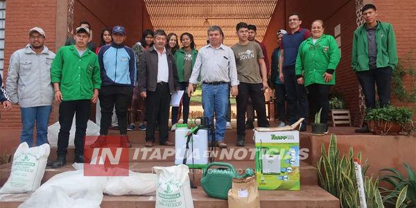 ENTREGARON INSUMOS PARA HUERTAS PARA ALUMNOS INDÍGENAS DE TRINIDAD - Itapúa Noticias