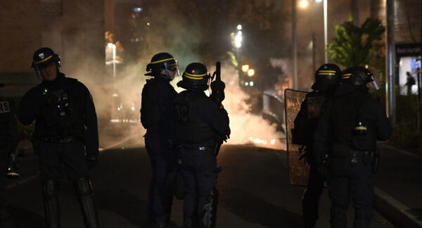 Detenidas casi mil personas en Francia en cuarta noche de disturbios