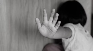 10 años de cárcel para empleada doméstica que abusó de una niña | 1000 Noticias