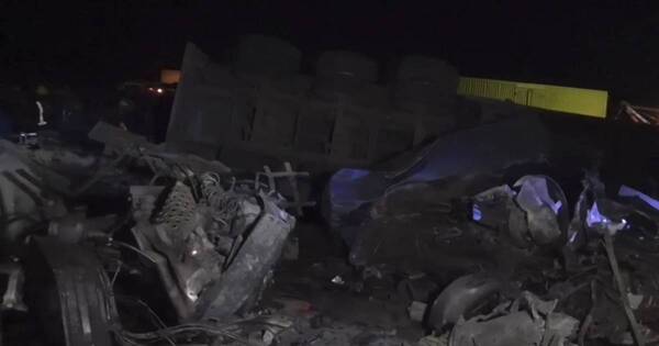 La Nación / Kenia: 52 personas mueren en un accidente de tránsito