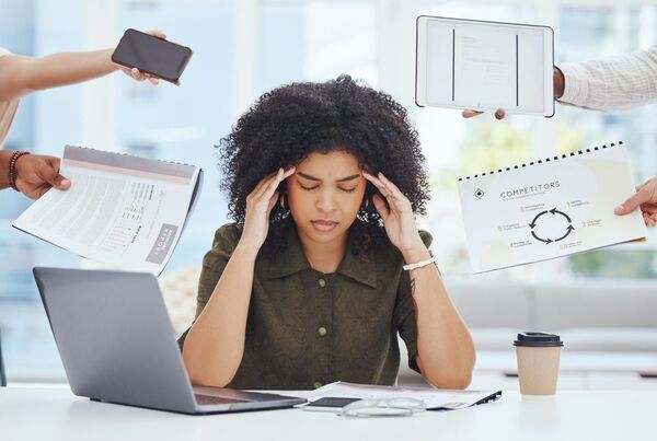 Sobrecarga laboral, inestabilidad y bajos ingresos: Porque el trabajo no siempre es salud - MarketData