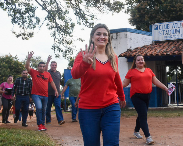 Diario HOY | Candidata colorada a la Intendencia de Villa Elisa prepara gran cierre de campaña