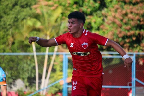Fernando y Recoleta meten presión a los líderes de la Intermedia