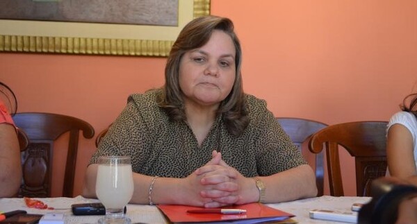 Lilian Samaniego y un médico se verán en juicio oral por supuesta corrupción en IPS - La Tribuna