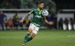 Versus / Un futbolista del Palmeiras recibió duro castigo por insultar a hinchada de Cerro