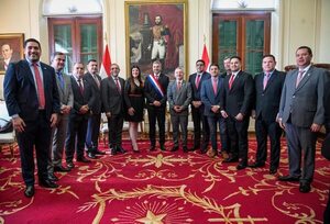 Mario Abdo Benítez reagrupa a  diputados de Fuerza Republicana - Política - ABC Color