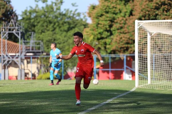 División Intermedia: Recoleta y Fernando de la Mora, al acecho - Fútbol de Ascenso de Paraguay - ABC Color