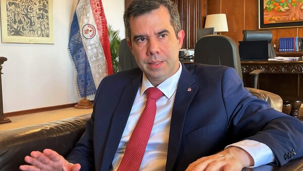 Presidente del BCP niega haber sido juez y parte en la sanción a banco