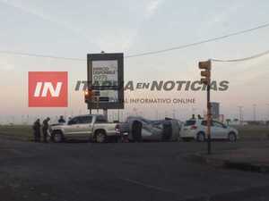 GRAVE CHOQUE Y VUELCO EN LA COSTANERA  - Itapúa Noticias