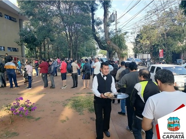 Cocido con rosquitas en Capiatá para contribuyentes de "último momento" - C9N