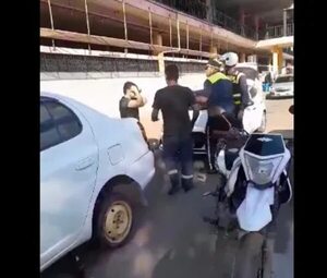 Video: infractores retiraron cepo y se fugaron, denuncia PMT - Policiales - ABC Color