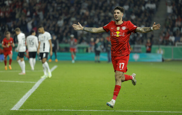 Versus / Liverpool contrató al ex Leipzig Dominik Szoboszlai