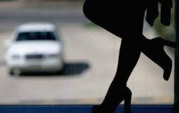 Diario HOY | Aumentan casos de padres implicados en explotación de menores, alerta fiscal