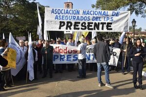 IPS: Informe de Mario Abdo sobre gestión de Vicente Bataglia es “delirante”, afirman asegurados - Nacionales - ABC Color