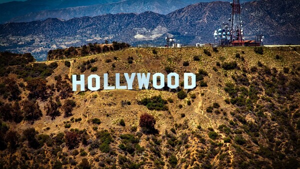Actores extienden negociaciones con estudios de Hollywood y congelan huelga