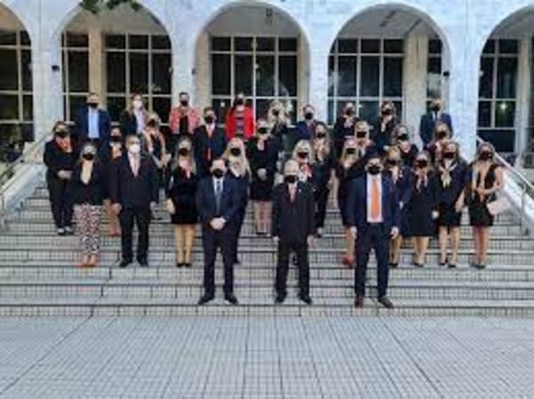 Diario HOY | Ya son 260 magistrados los que renunciaron, y justicia que ya es lenta, lo será aún más, advierten