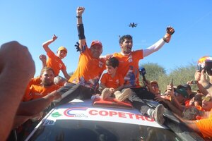 Versus / Agustín Alonso Zapag habla de sueño cumplido: "Esto es indescriptible"