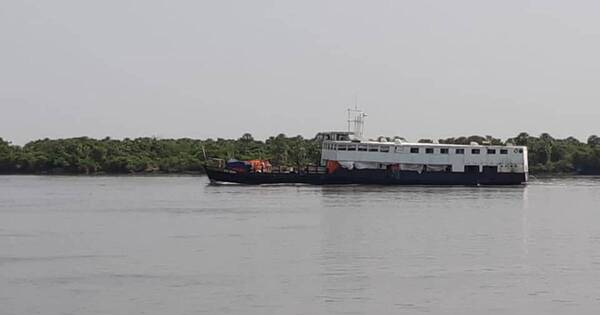 La Nación / Barco Aquidabán, supermercado flotante de la selva chaqueña