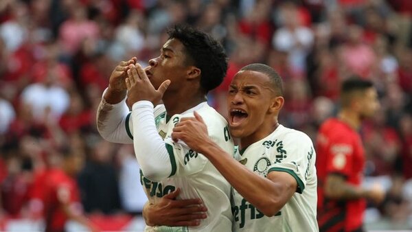 Palmeiras y Paranaense empatan en el duelo de las promesas