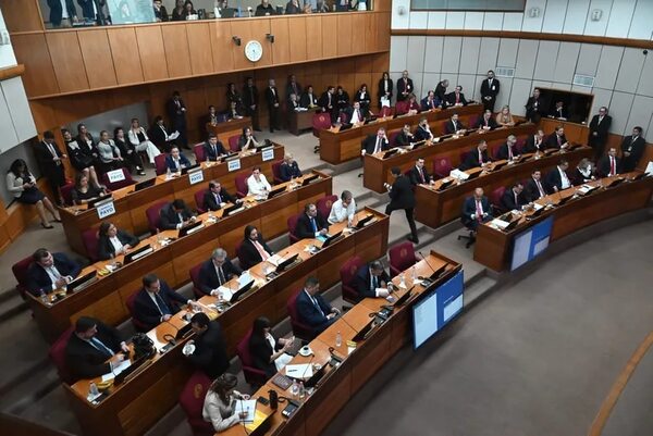 ANR independiente y multibancada intentarán reagruparse tras “fugas” - Política - ABC Color
