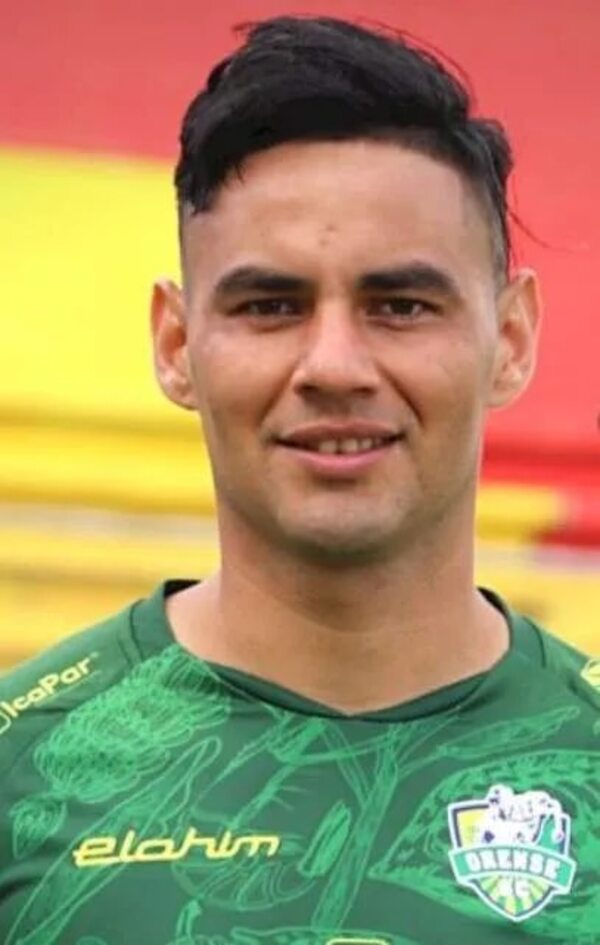Resistencia: Acople de Acosta Rojas - Fútbol - ABC Color