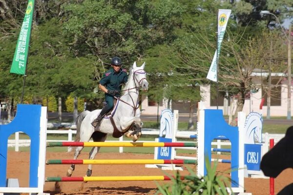 Hipismo: Linda fiesta en el RC2 - Polideportivo - ABC Color