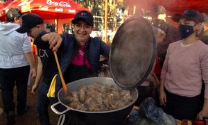 Exitosa Comilona de Teletón en Alto Paraná