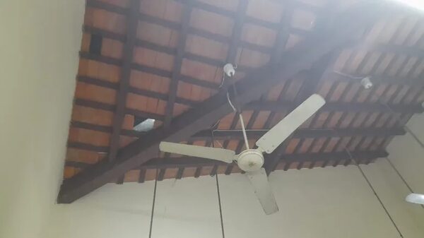 Escuela se cae a pedazos y Municipalidad de Asunción brilla por su ausencia con fondos de Fonacide - Nacionales - ABC Color